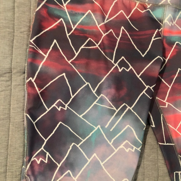 Abstract Sunset Legging - Picture 2 of 3